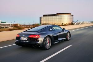 Audi R8 V10 RWD Coupe 2020 года  (AU)